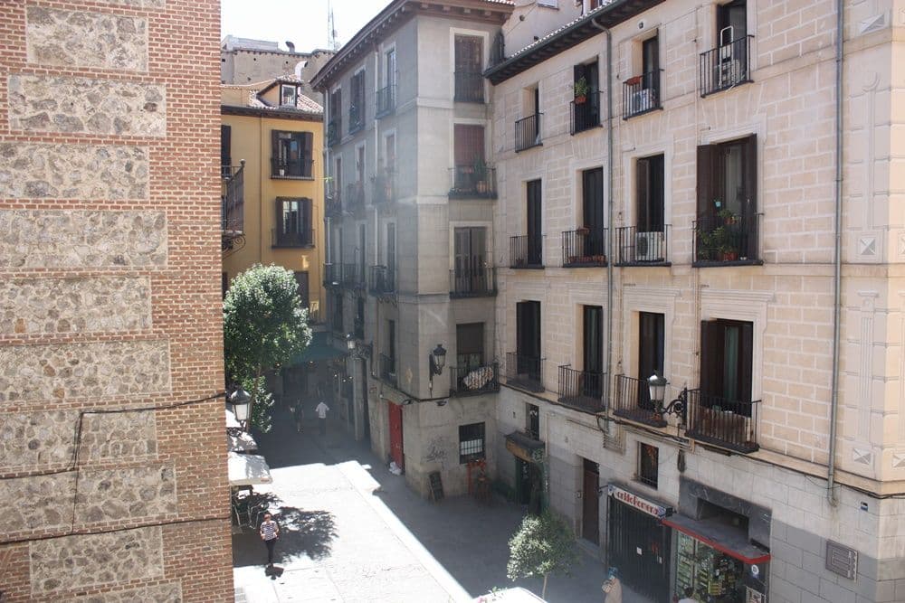 Private room in Madrid photo 4