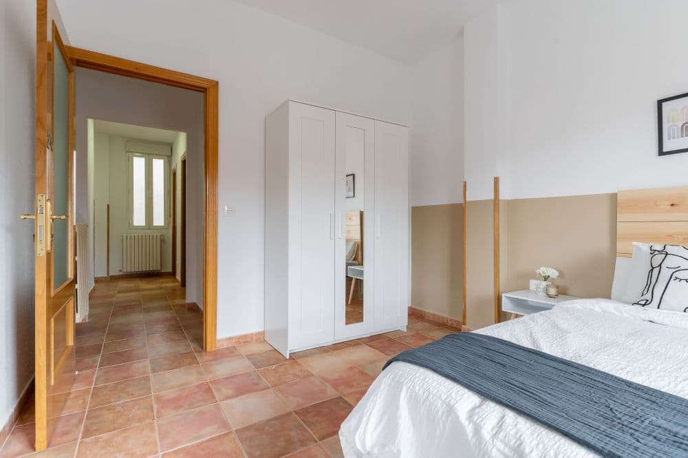 Private room in Madrid photo 4
