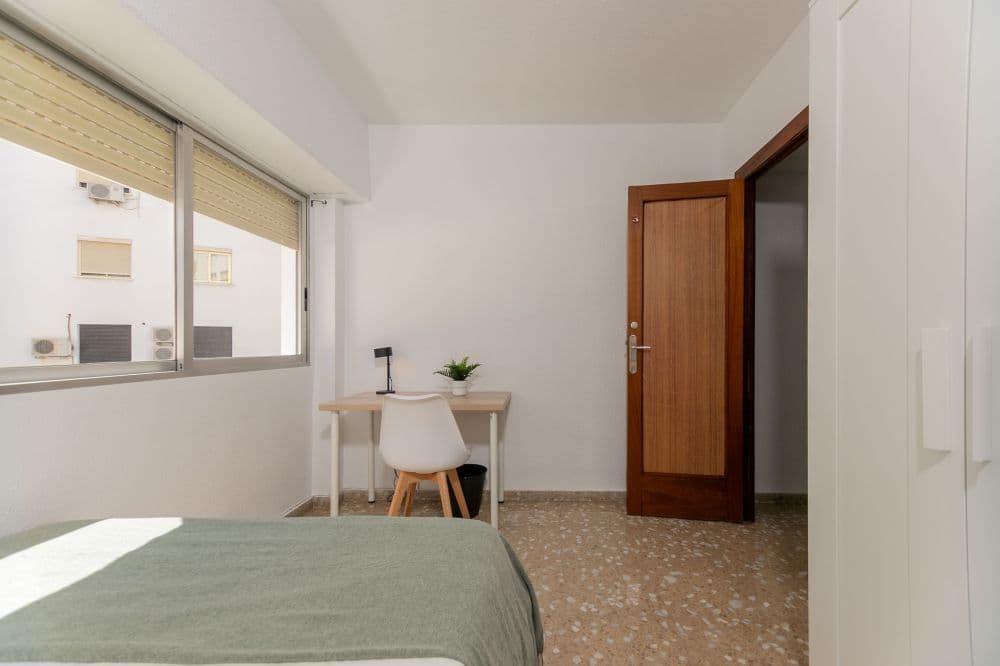 Private room in Valencia photo 3