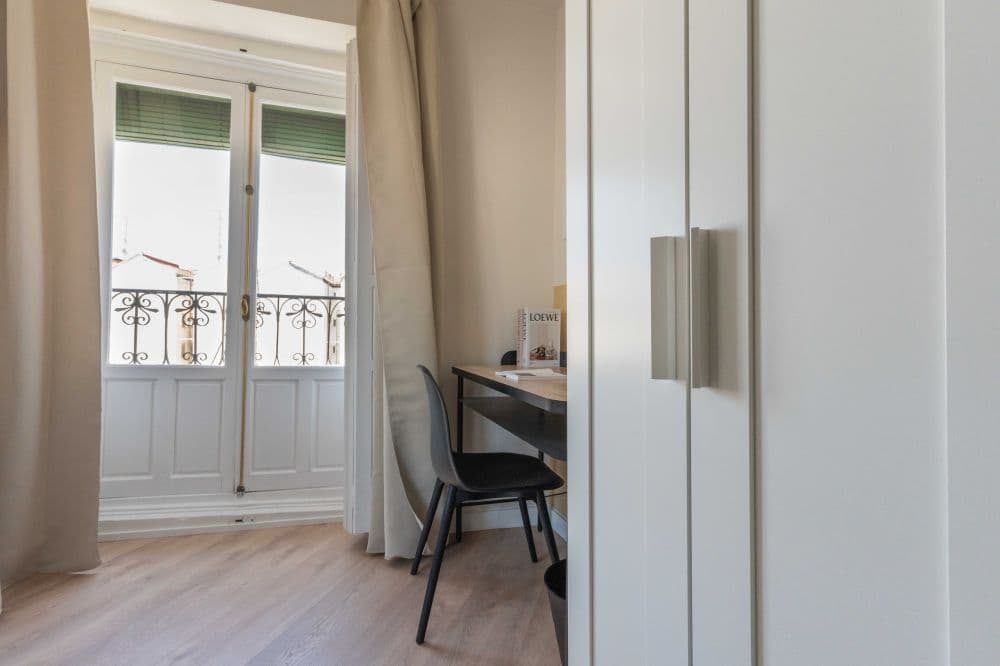 Private room in Madrid photo 4